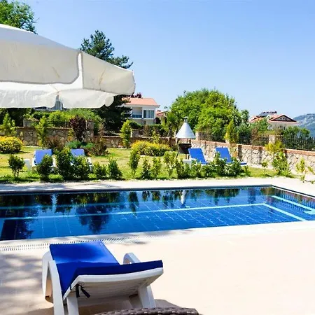 ölüdeniz'de 10 Kişilik Lüks, Havuzlu, Muhafazakar * Fethiye