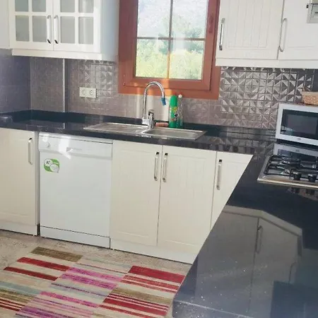 Villa ölüdeniz'de 10 Kişilik Lüks, Havuzlu, Muhafazakar *