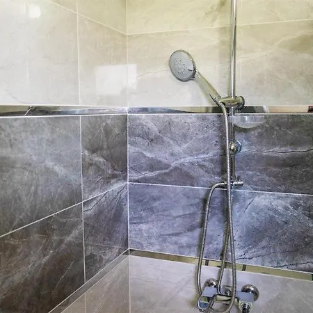 Villa ölüdeniz'de 10 Kişilik Lüks, Havuzlu, Muhafazakar