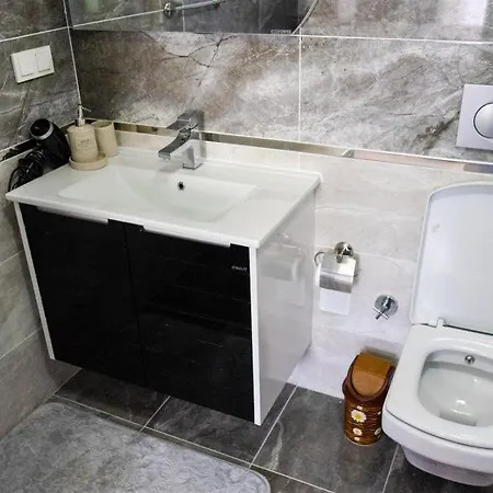 Oludeniz'de 10 Kisilik Luks, Havuzlu, Muhafazakar Fethiye